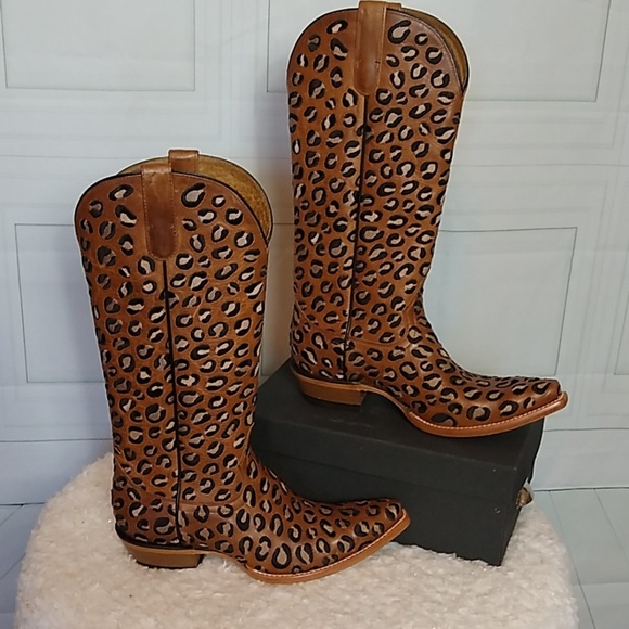 Ariat Shoes - Ariat Ladies Wildcat Leopard Western Boots Sz. 8.5